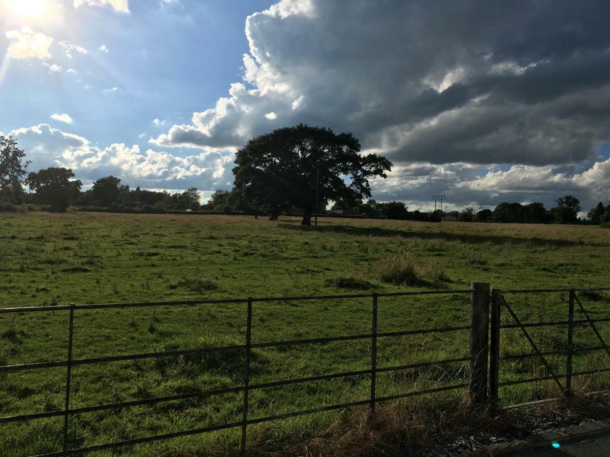 Maesbury Riverside Oswestry Ngoại thất bức ảnh