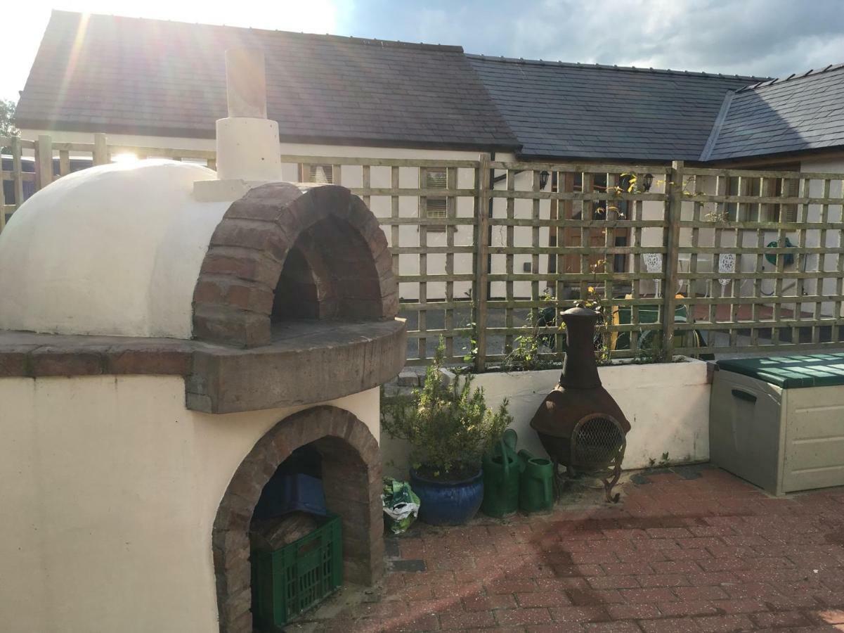 Maesbury Riverside Oswestry Ngoại thất bức ảnh